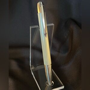 Parker Urban Rollerball Pen – Early Rounded-Body Design – Mint Green / Chrome